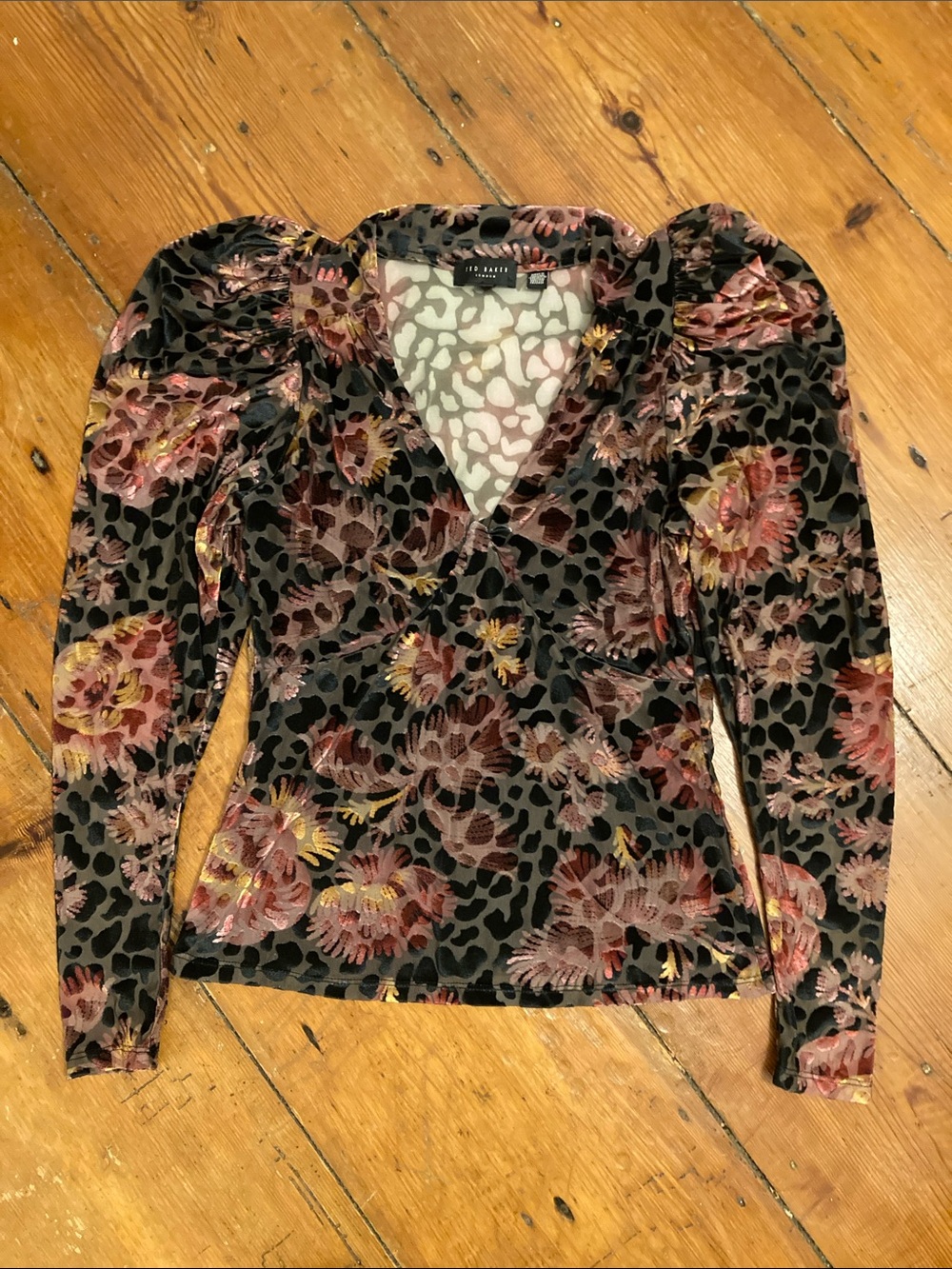 Ted Baker Floral Velvet V-Neck Puff Sleeve Top Size: 1 (US 2-4)